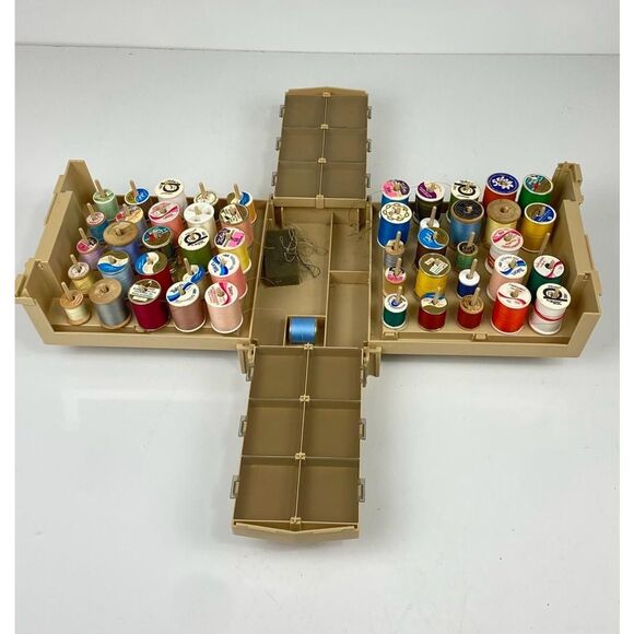 Vintage 1983 World Wide Media Folding Storage Caddy Spool Sewing Box DD2322 - Picture 1 of 10